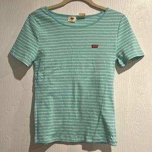 Levi’s women’s blue striped top size M NWOT